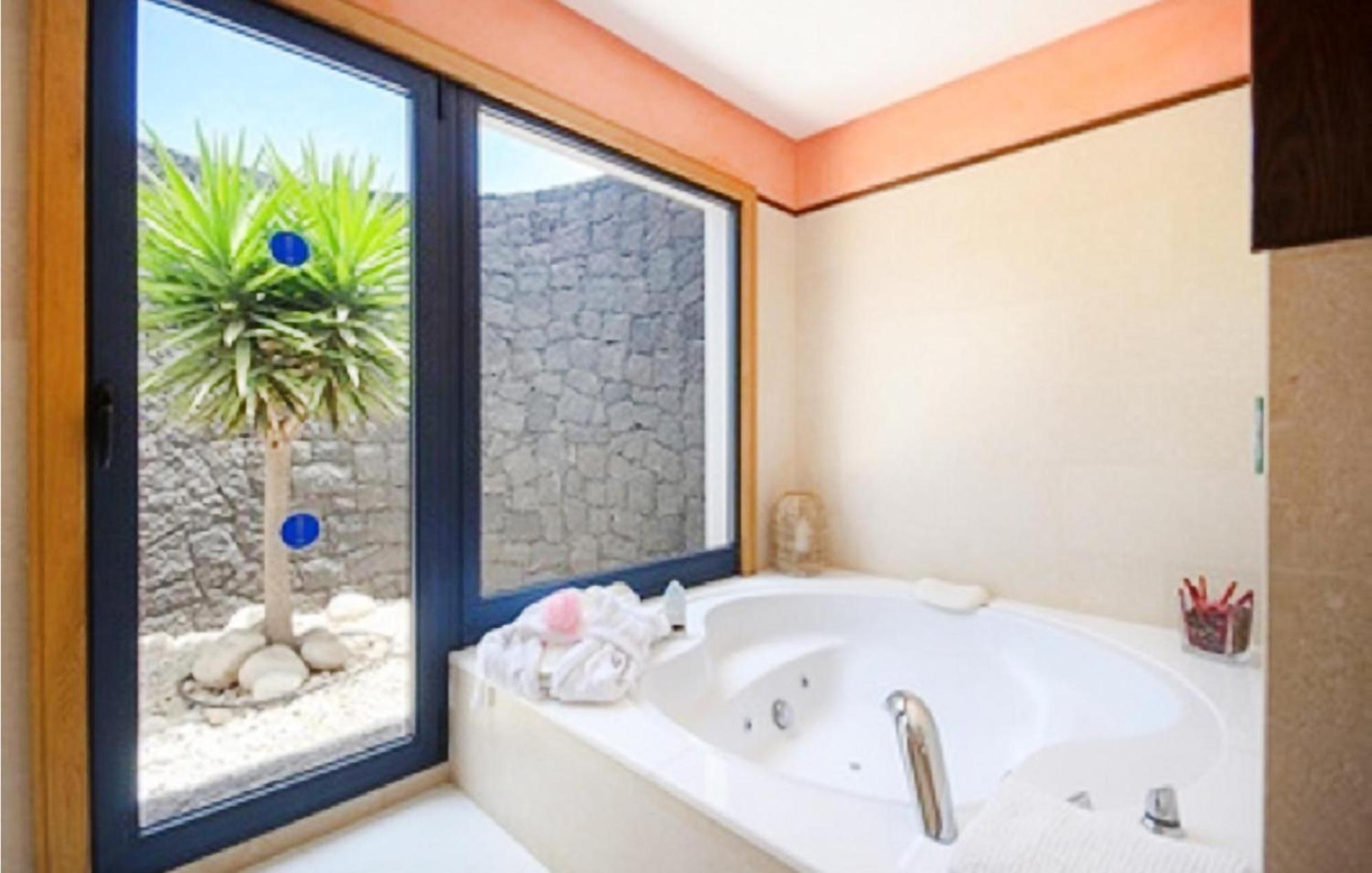 Holiday home Awesome In With Sauna *