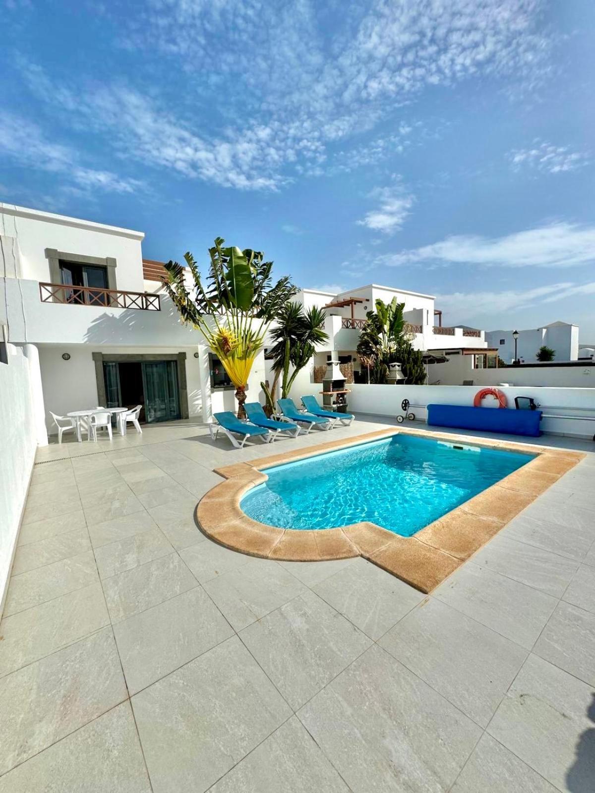 Jasmine Playa Blanca (Lanzarote)