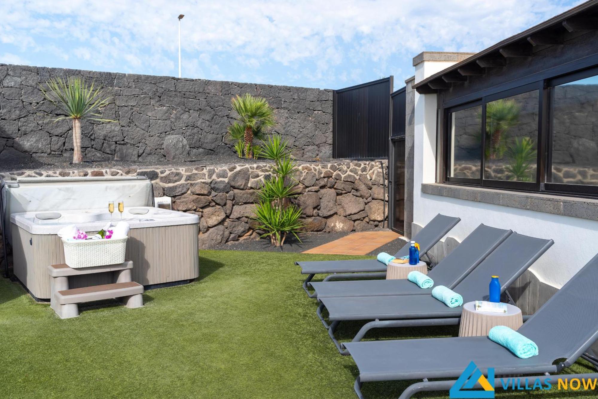 Casa Bonita - Lh144 By Now Ltd Villa