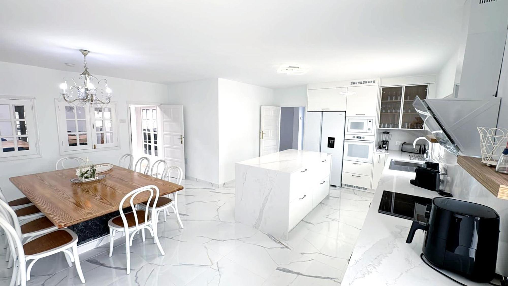 Villa Stunning Sea View With 6 Bedrooms & Heated Pool - Renaissance *