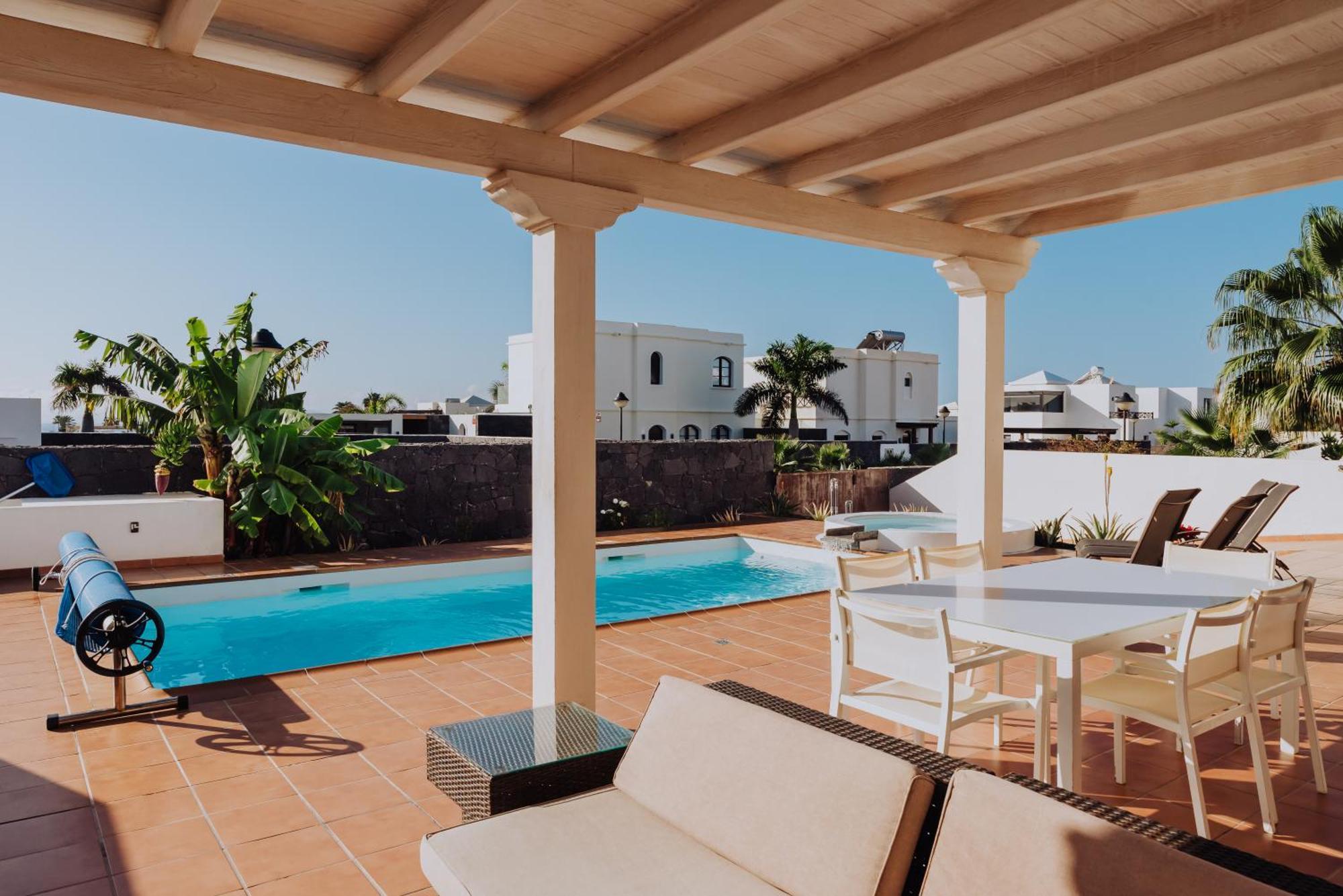 Sunset Faro Deluxe & Pool * Playa Blanca (Lanzarote)