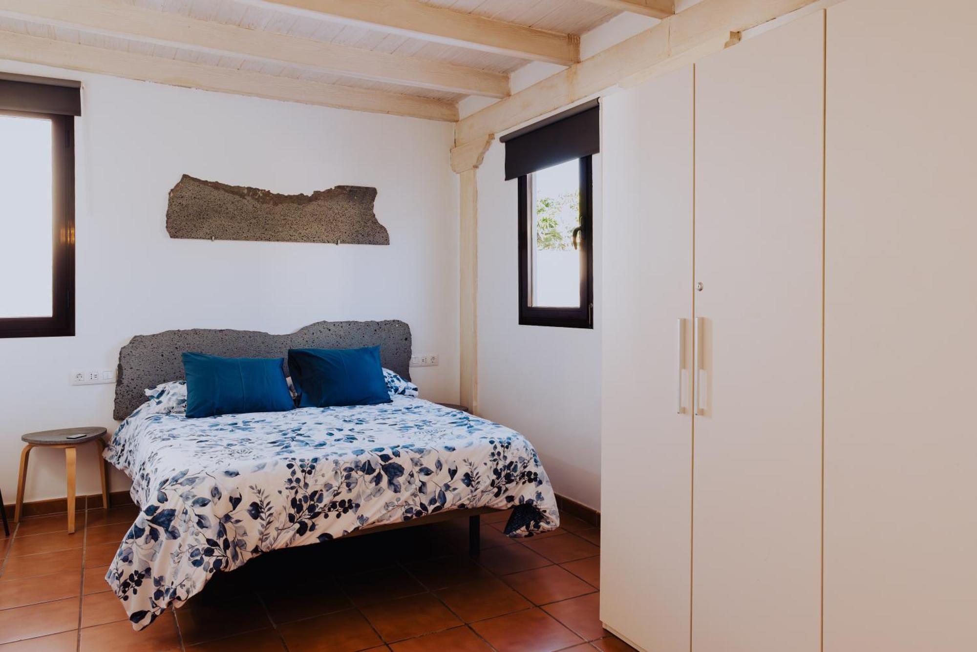Sunset Faro Deluxe & Pool Villa