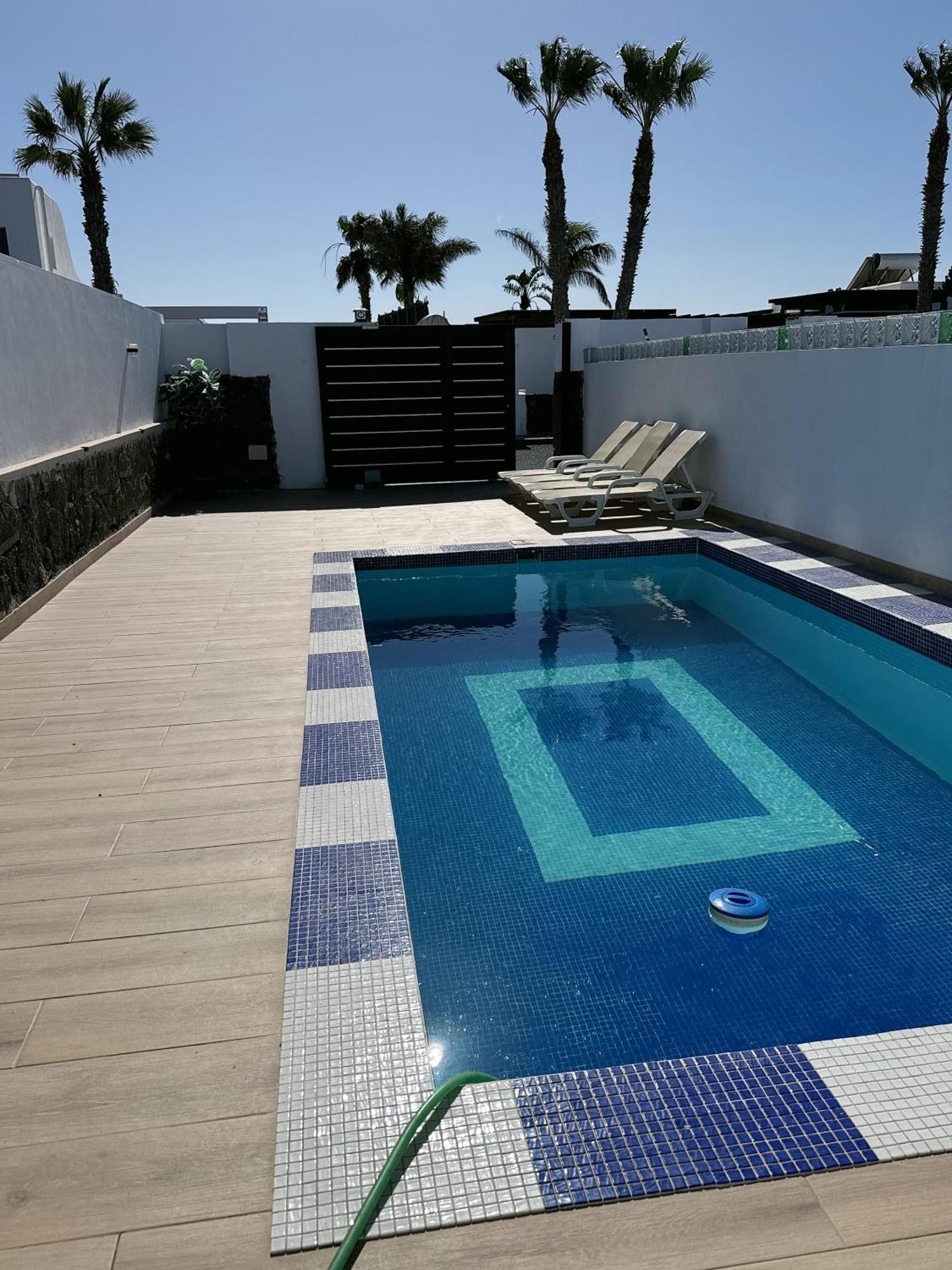 Tony Playa Blanca (Lanzarote)