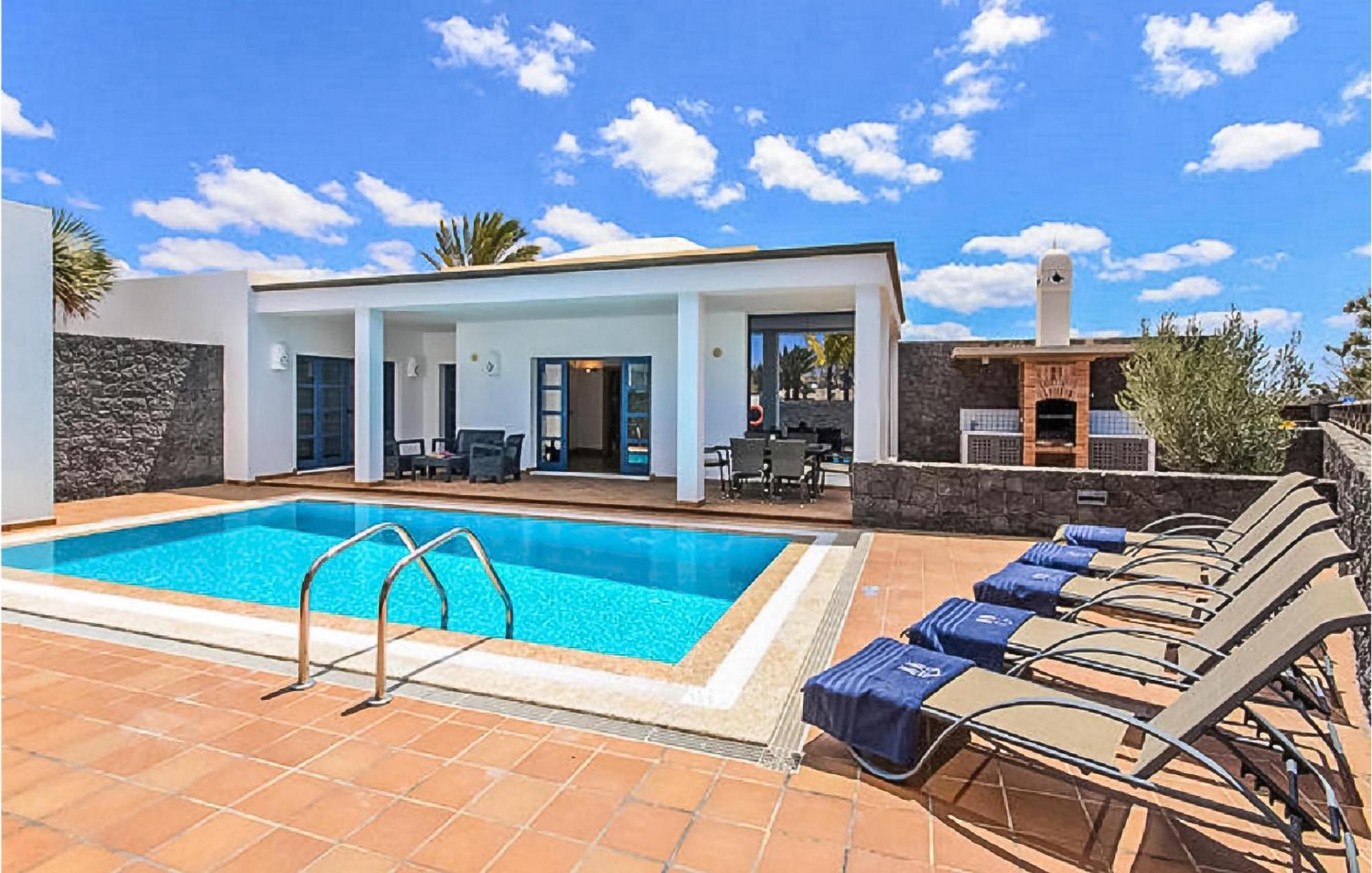 Holiday home Awesome In With Sauna Playa Blanca (Lanzarote)