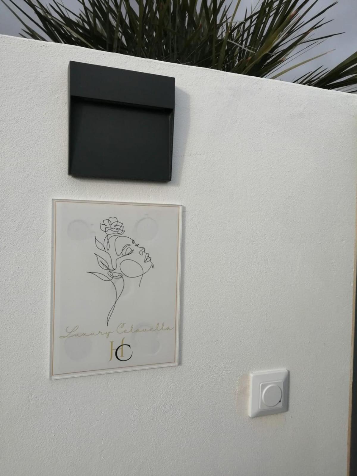 Hc Luxury Celavella Villa *