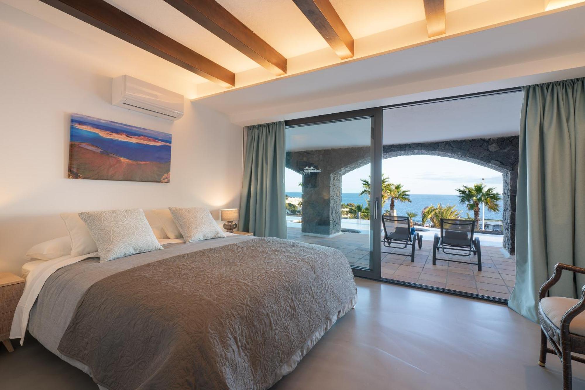 Villa Los Arcos, Piscina Privada Climatizada Y Jacuzzi Con Maravillosas Vistas Al Islote De Lobos * Playa Blanca (Lanzarote)