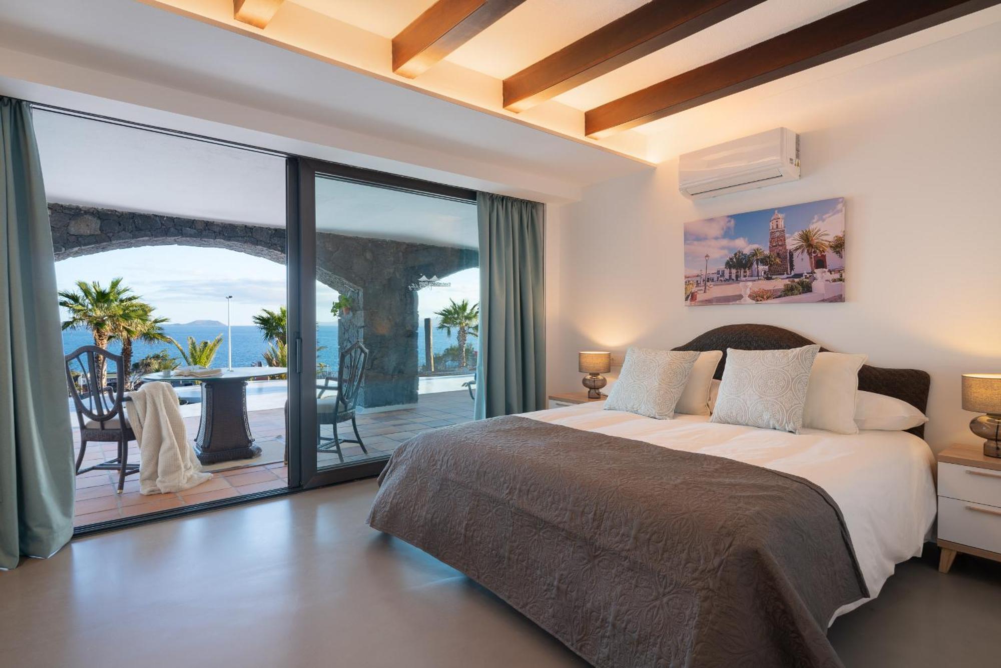 Villa Los Arcos, Piscina Privada Climatizada Y Jacuzzi Con Maravillosas Vistas Al Islote De Lobos Villa *