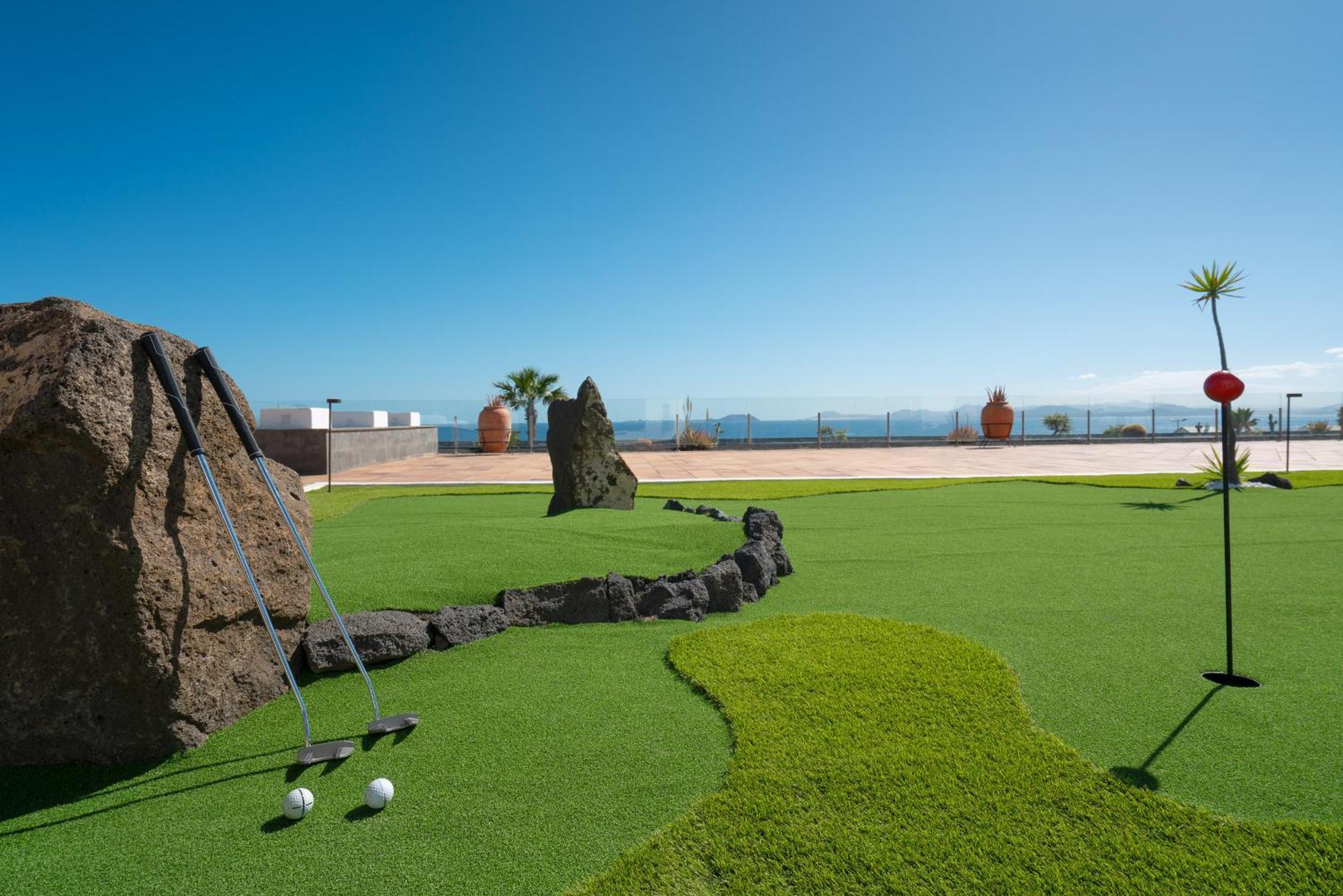 Costa Roja Con Vistas Al Mar, Piscinas, Jacuzzi, Mini Golf Y Padel En Montana Roja * Playa Blanca (Lanzarote)