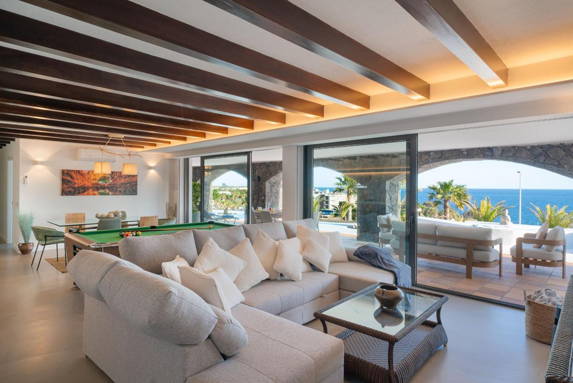 Villa Los Arcos, Piscina Privada Climatizada Y Jacuzzi Con Maravillosas Vistas Al Islote De Lobos Playa Blanca (Lanzarote)