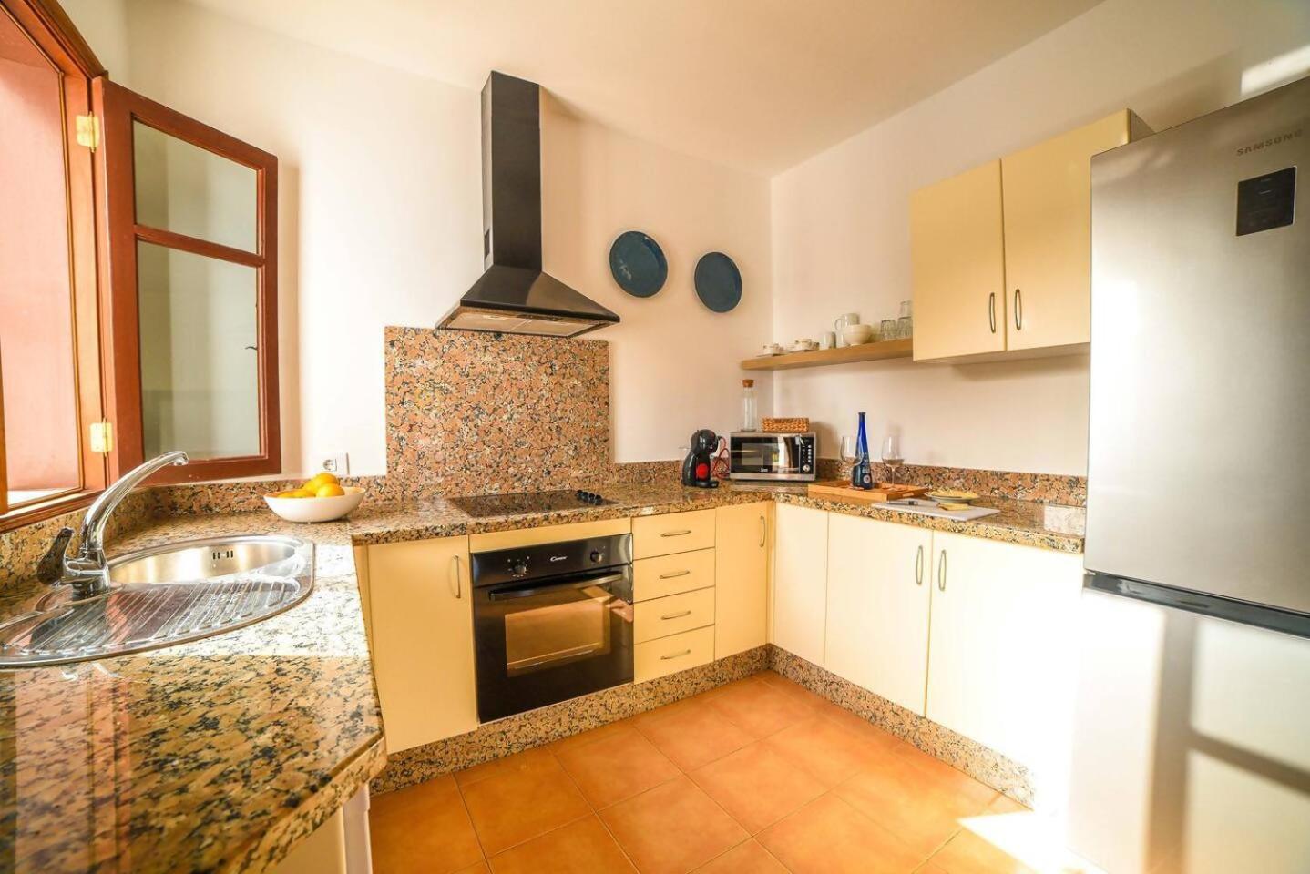 Pousada Agradable Y Familiar Con Piscina Casa Inima Playa Blanca (Lanzarote)