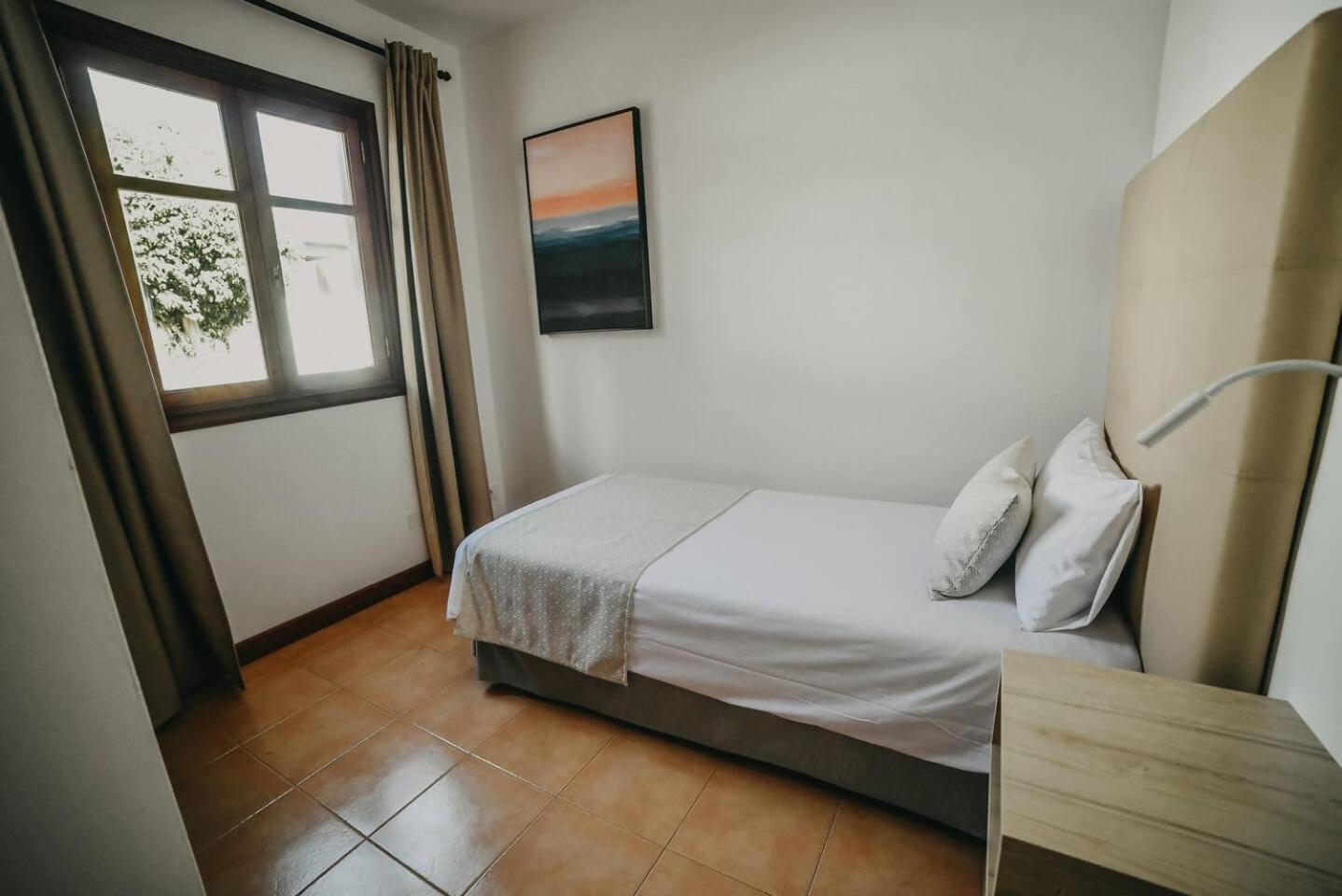 Agradable Y Familiar Con Piscina Casa Inima