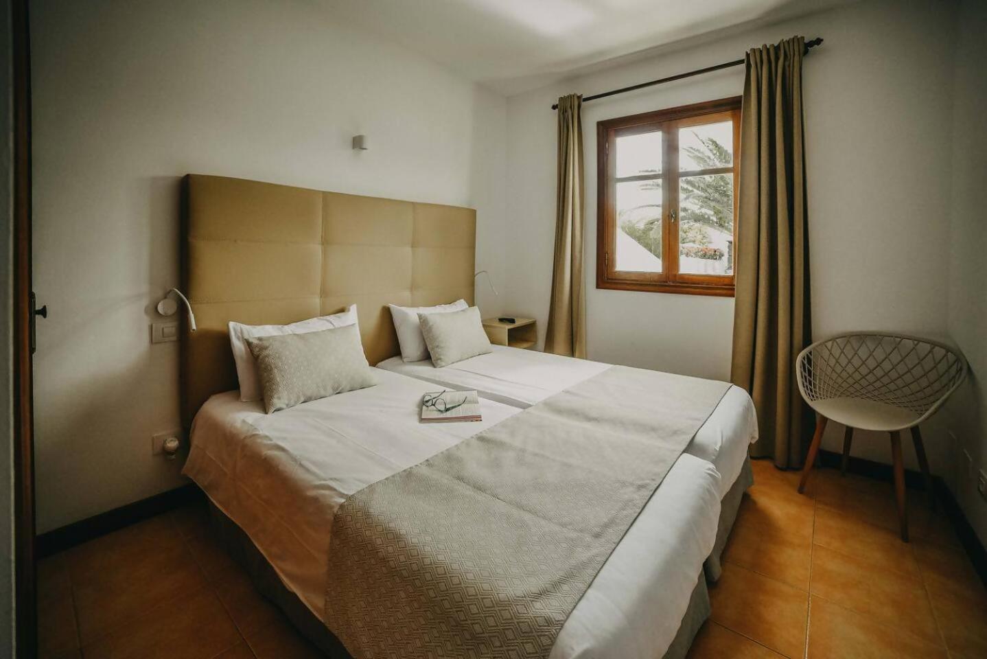 Agradable Y Familiar Con Piscina Casa Inima Pousada