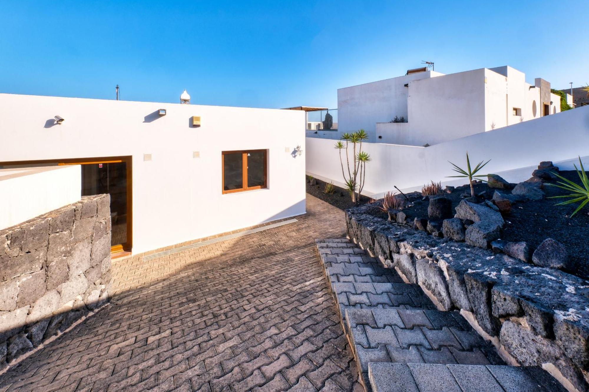Ferienhaus Lava And Sea- Private Pool, Amazing Sea Views