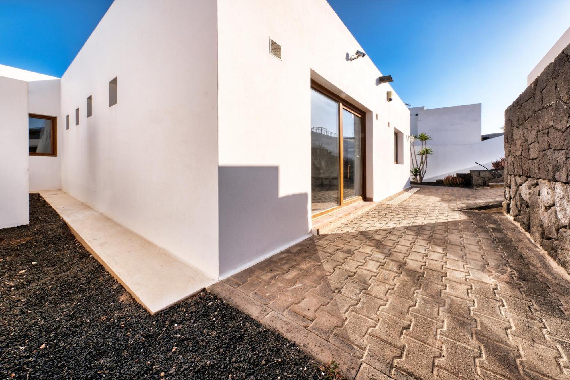 Lava And Sea- Private Pool, Amazing Sea Views Ferienhaus