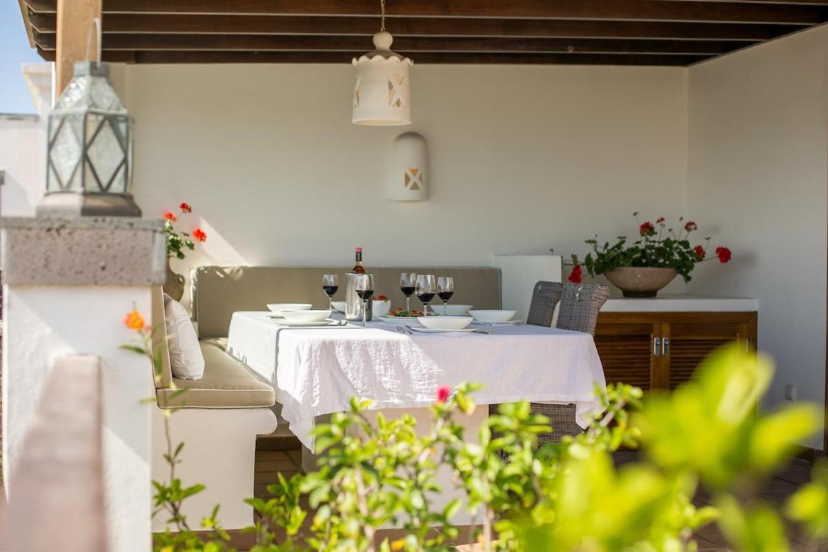 Eva Exclusive 3 Bed Sea View Pousada