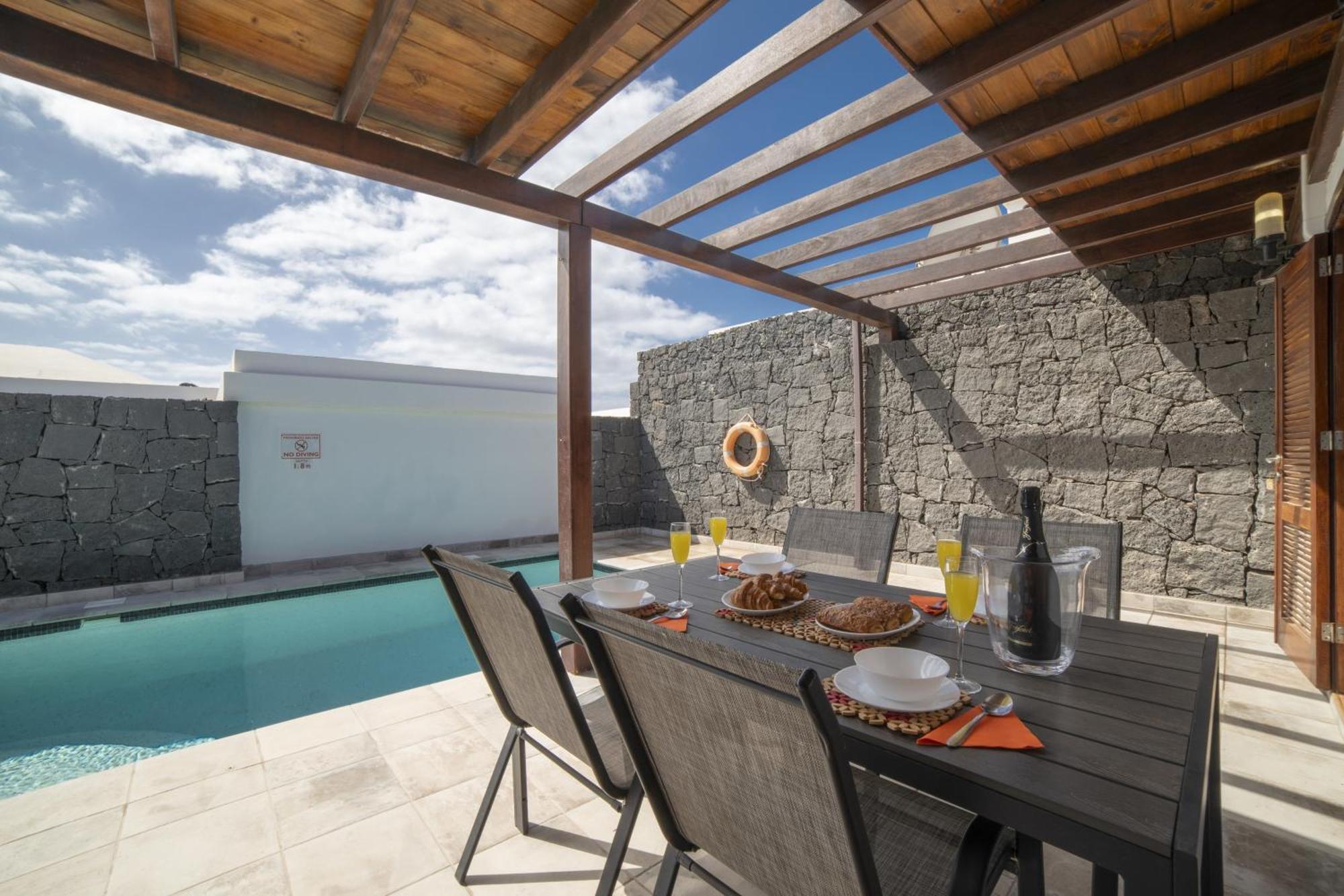 Villa Astra Sbh Playa Blanca Lanzarote Villa