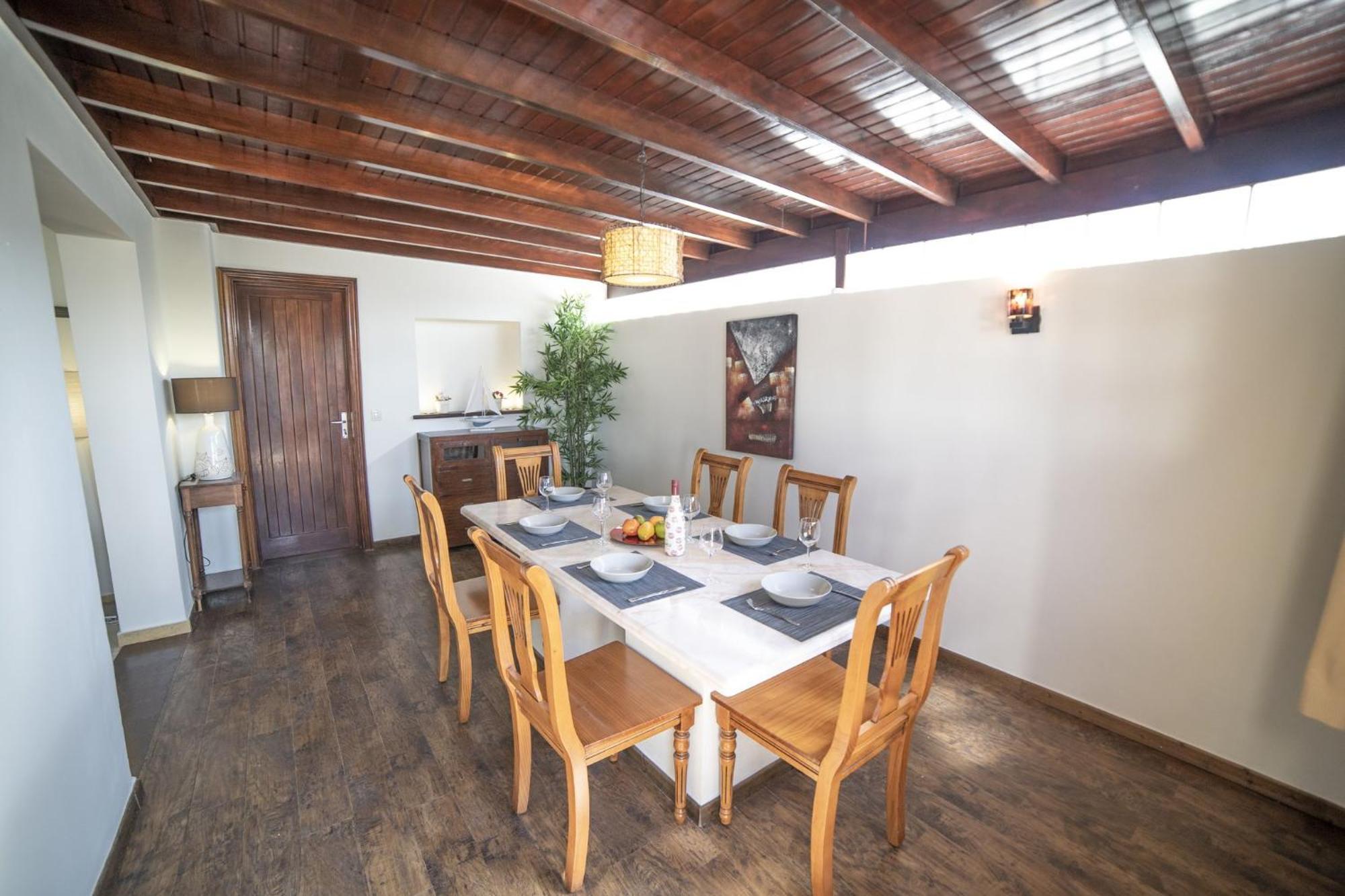 Sensational 3 Bedrooms Myoga Spacious Sun Terrace Outdoor Pool And Bbq Montana Roja Playa Blanca (Lanzarote)