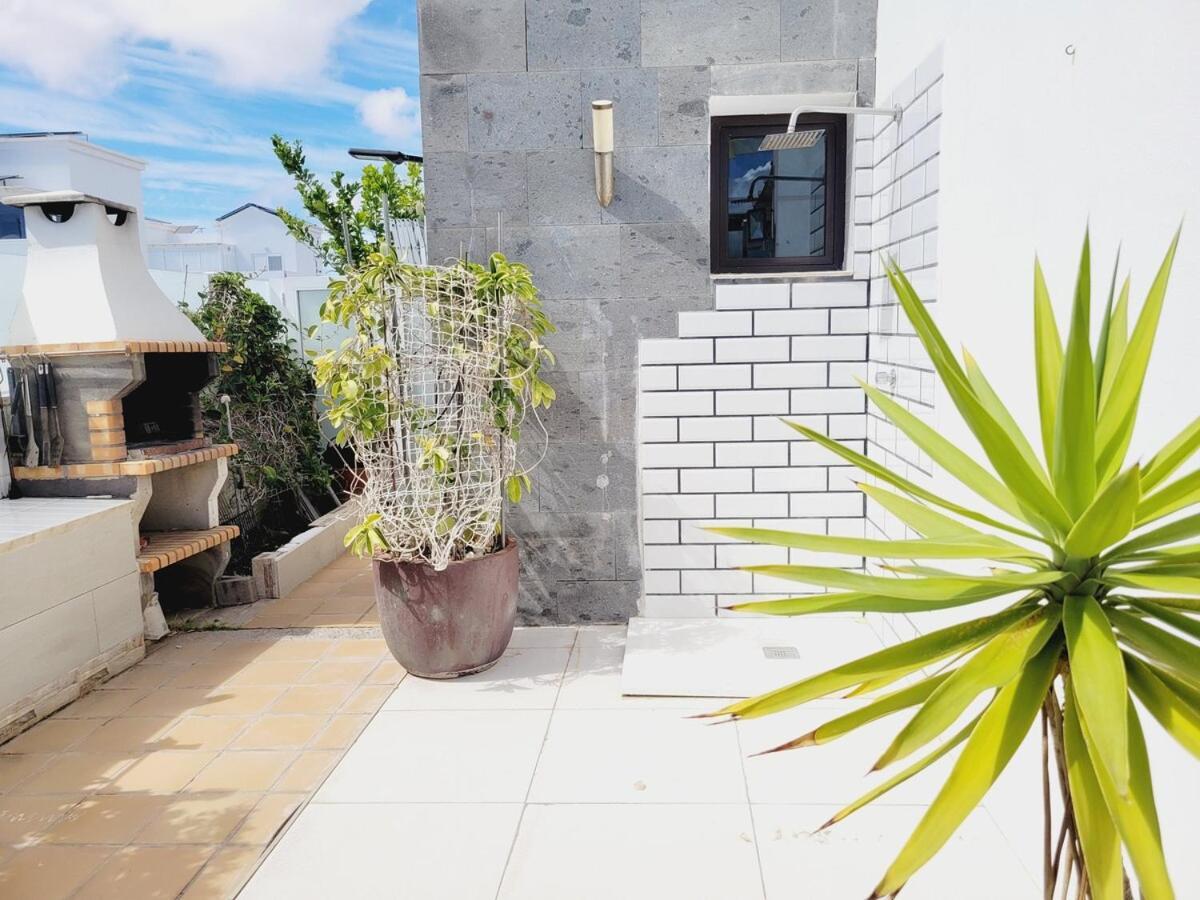 Villa With Heated Pool & Jacuzzi Playa Blanca (Lanzarote)