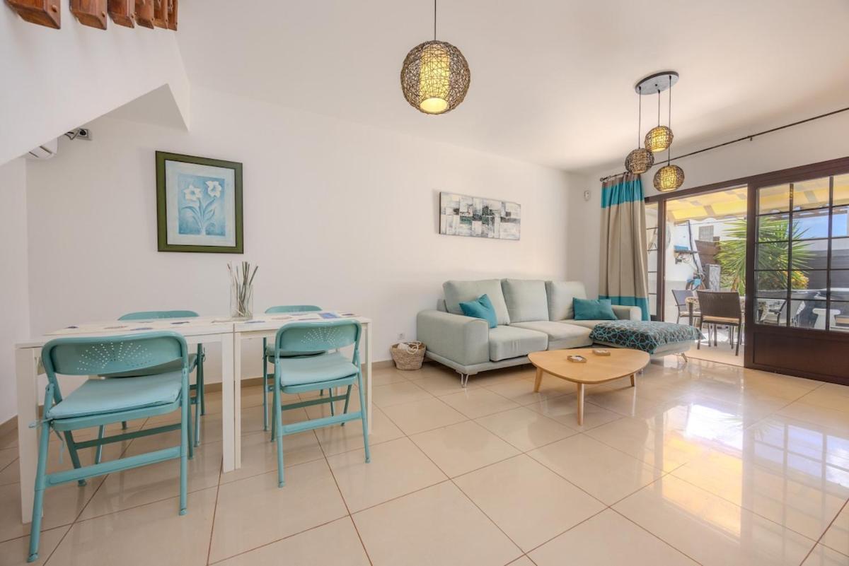 Villa With Heated Pool & Jacuzzi Playa Blanca (Lanzarote)