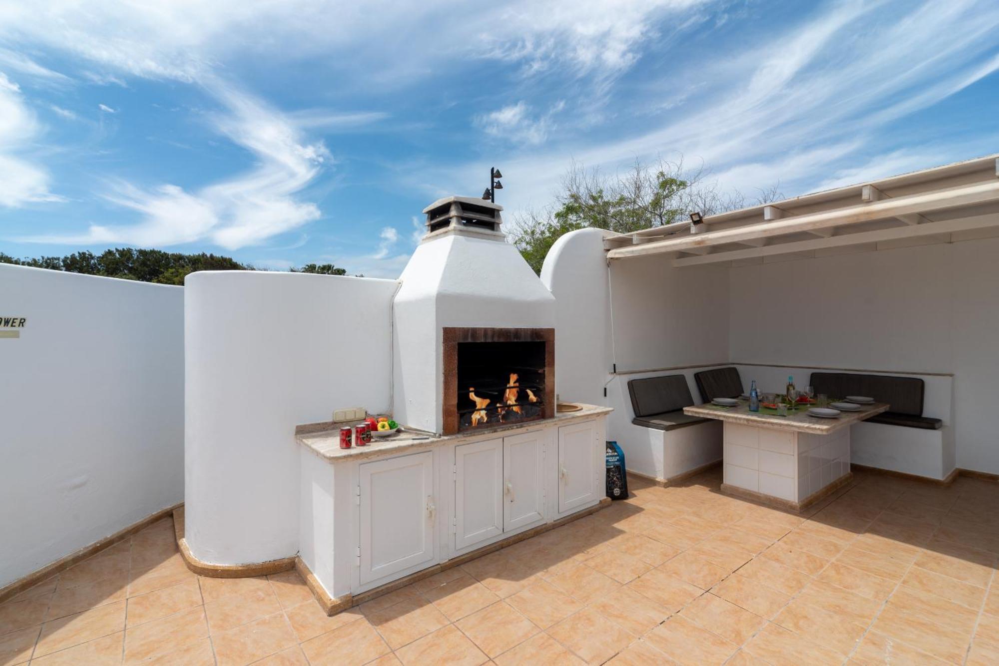 Michelle - Lh114 By Now Ltd Villa