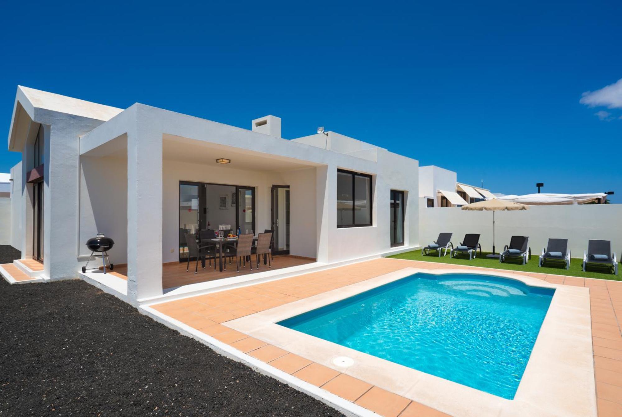 Juabel Playa Blanca (Lanzarote)