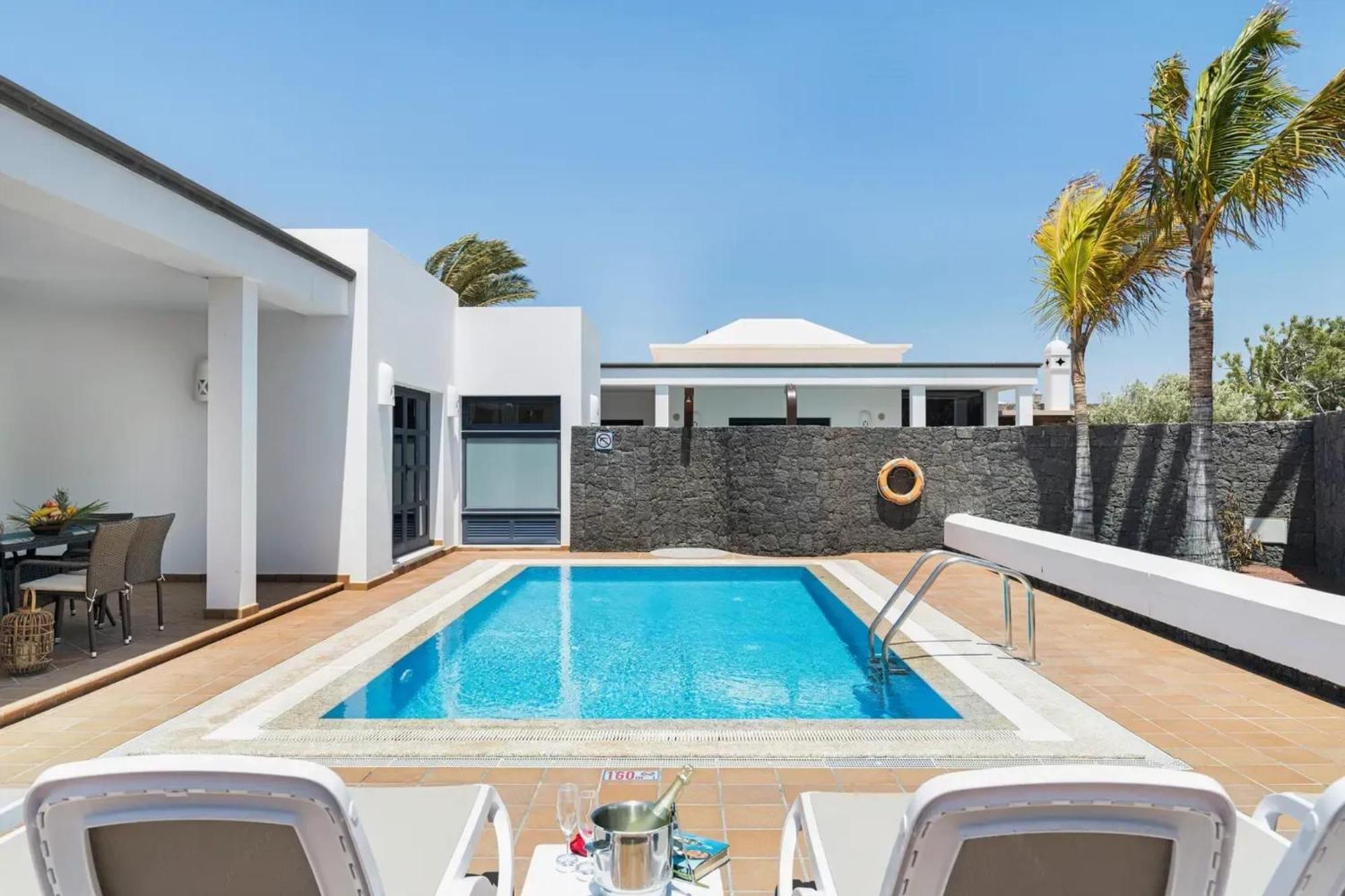 Charming In With Private Pool Villa *