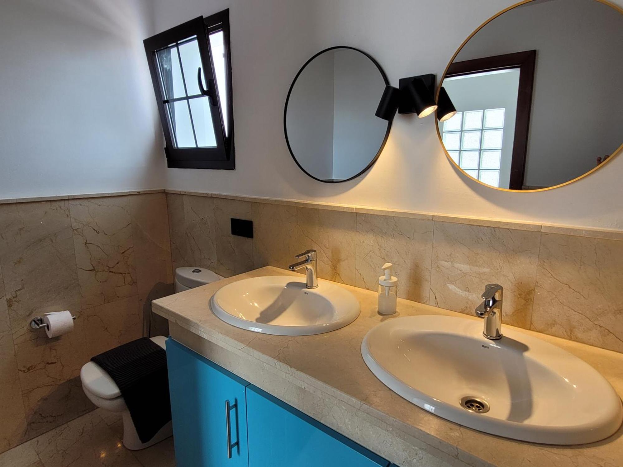 With Heated Pool & Jacuzzi Playa Blanca (Lanzarote)