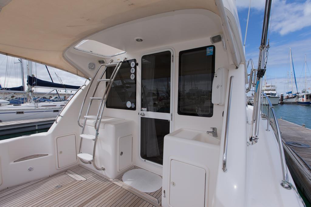 Botel Yaku Wayra Charter Playa Blanca (Lanzarote)