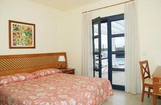 Villa Sun Grove & *