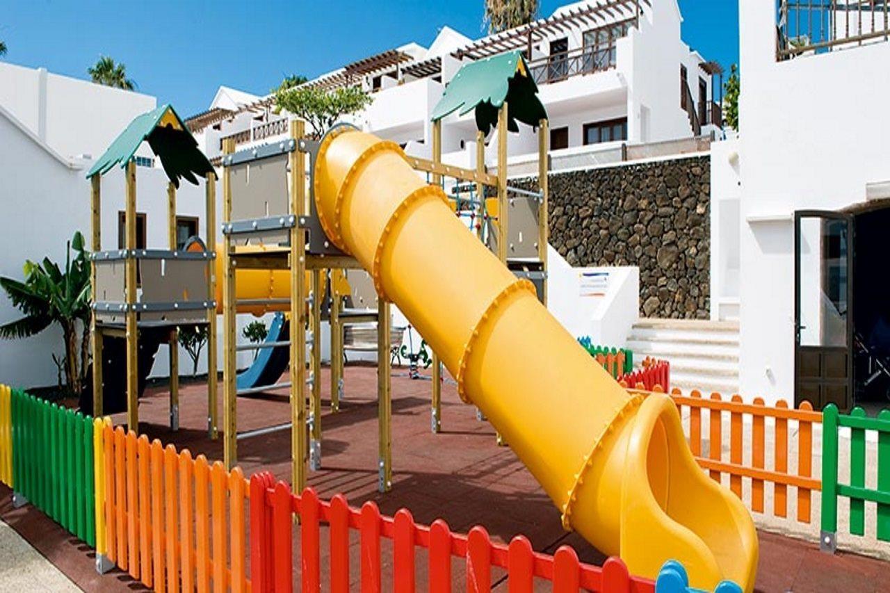Flamingo Resort *