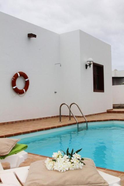 Villas Los Claveles Apartment *