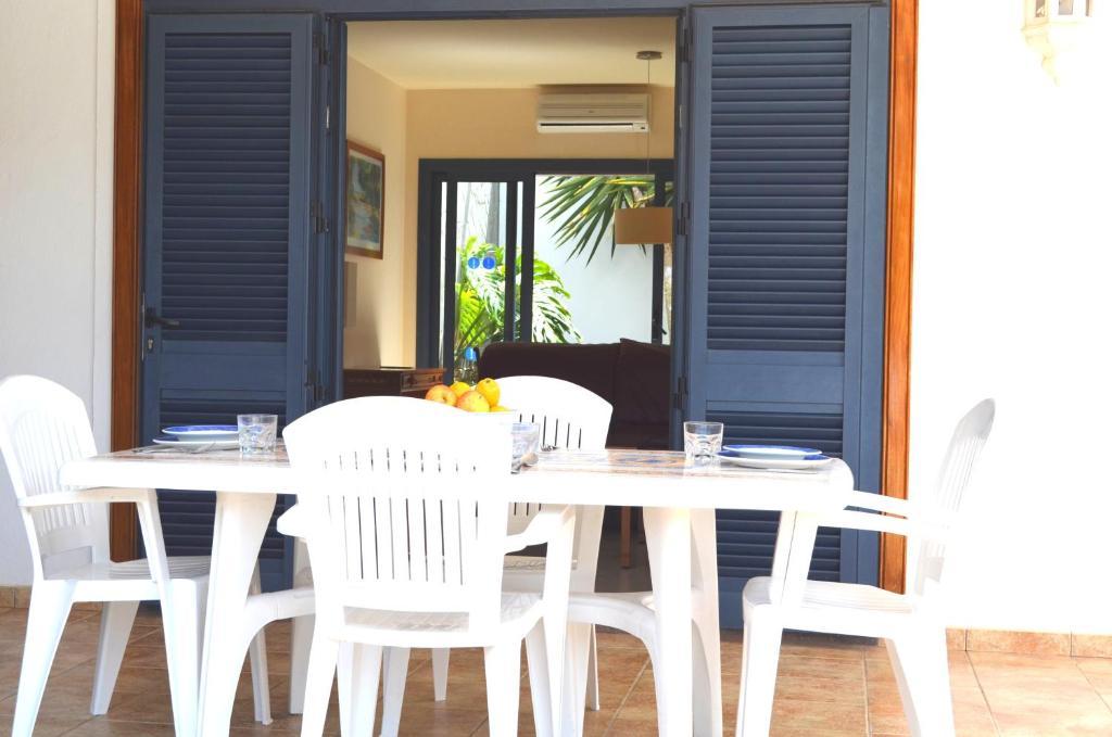 Villa Sun Grove & *