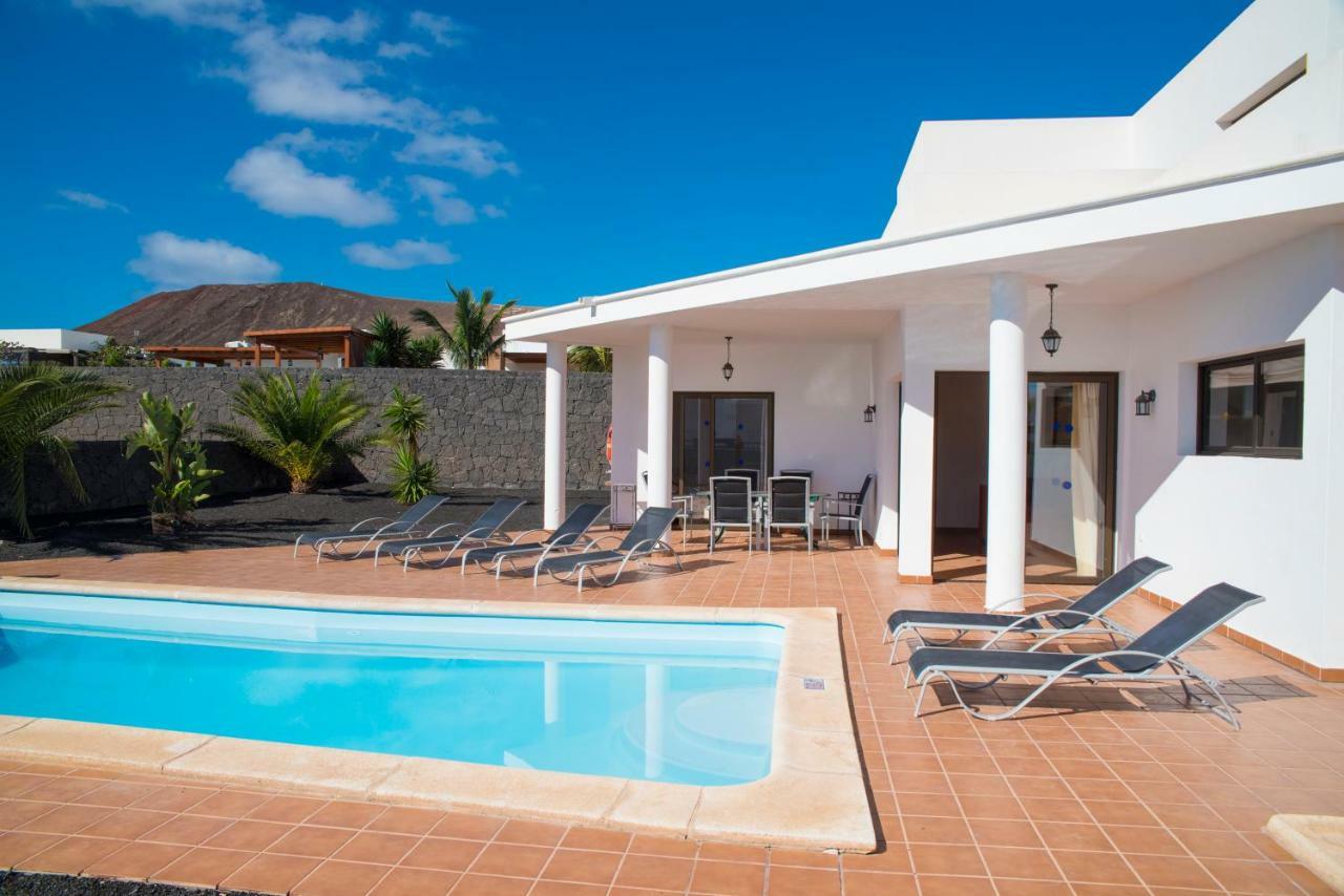 Villa Blancas *