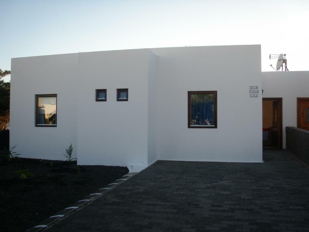 Lola Villa