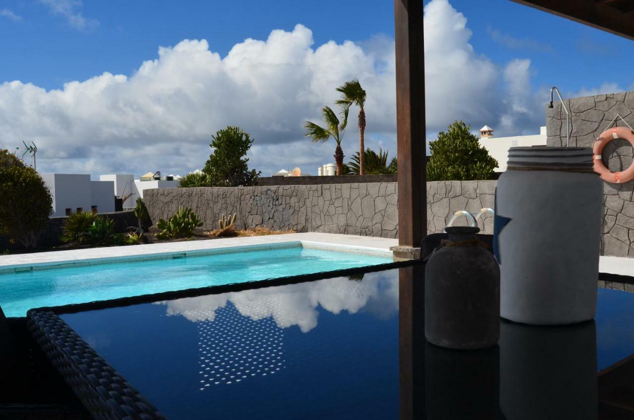 Villa Lola