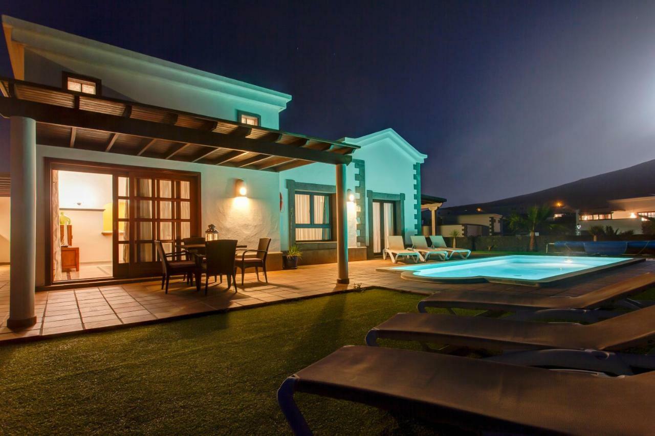 Esterlicia Villa