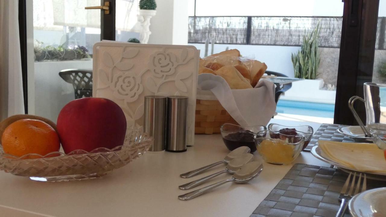 Bed & Breakfast Las Buganvillas 65 *