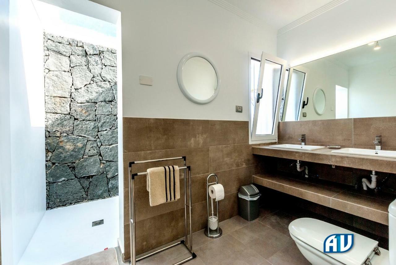 Modern & Bright With Separate Studio - El Guanche *