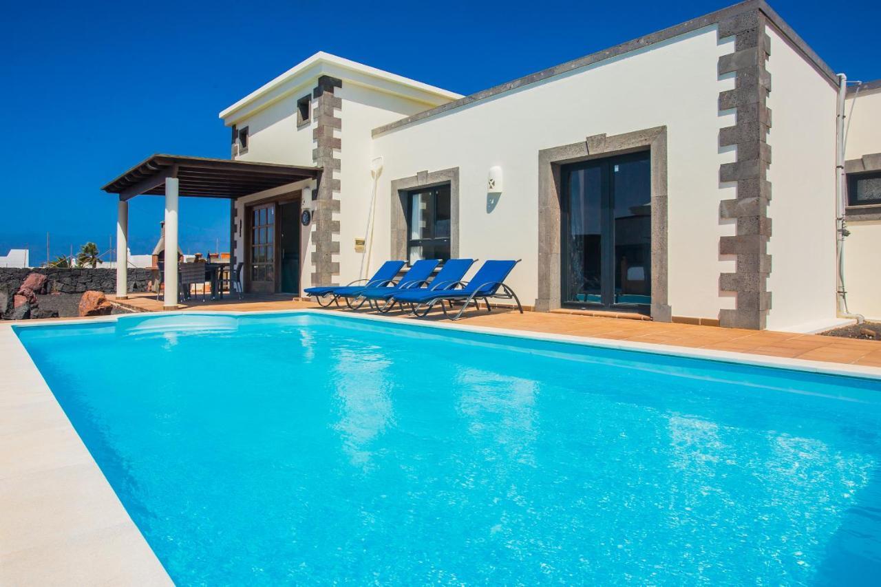 Eslanzarote Eleonor, Super Wifi, Heated Pool, Sat Tv Villa