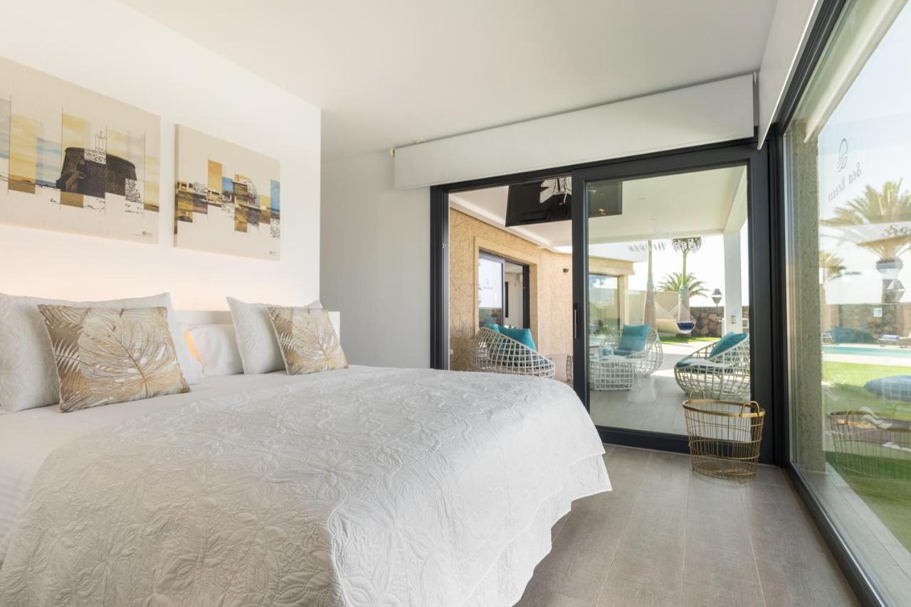 Villa Sea Breeze Lapa And Claca