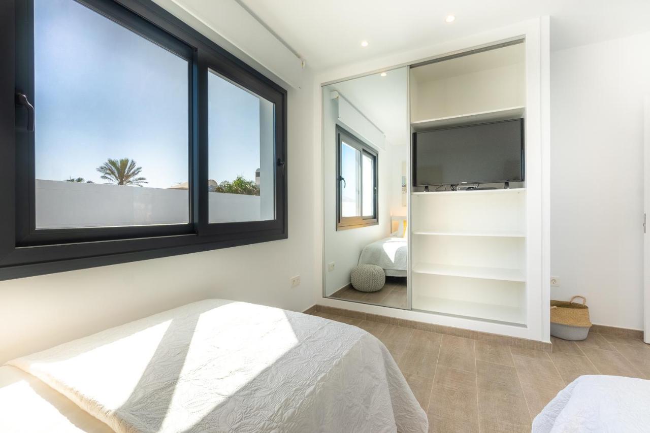 Villa Sea Breeze Lapa And Claca