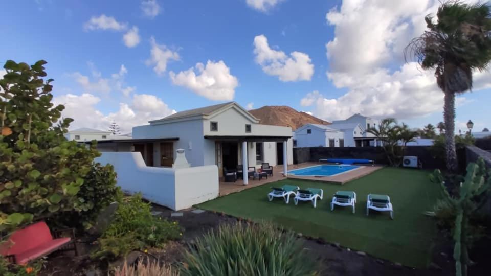Bol-can Con Piscina Privada