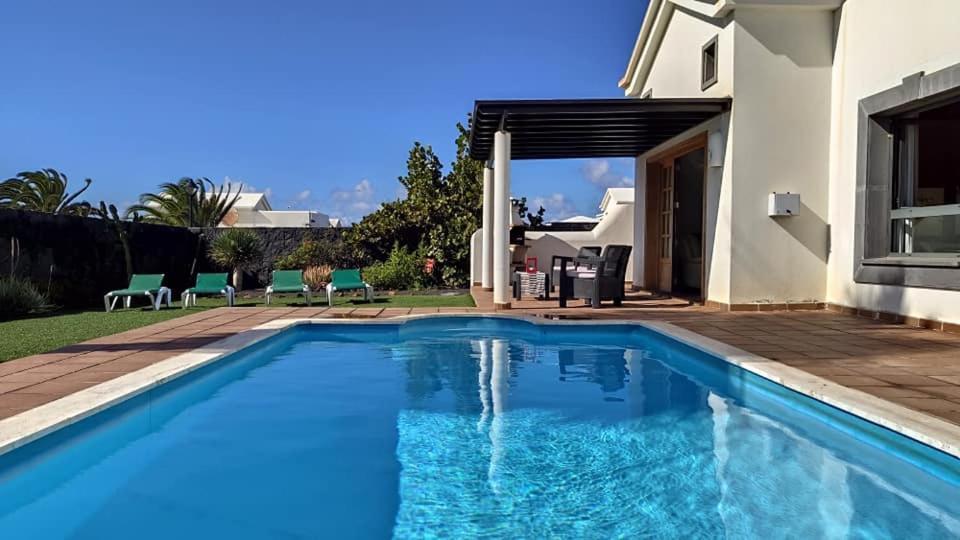 Bol-can Con Piscina Privada Villa Playa Blanca (Lanzarote)
