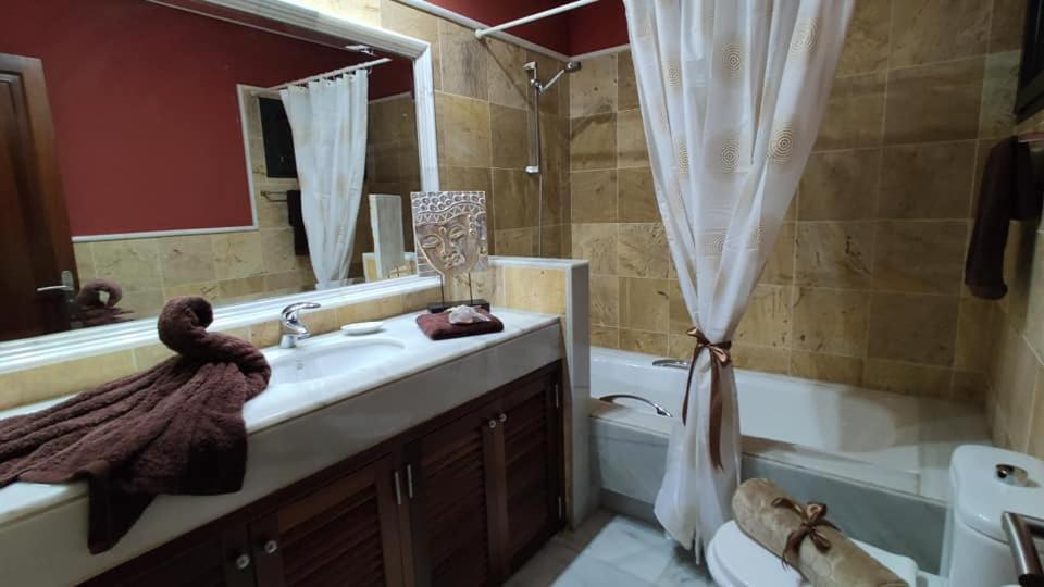 Bol-can Con Piscina Privada Villa *