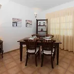Villa Pola Marinas