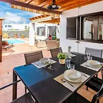 Villa Malasia Playa Blanca
