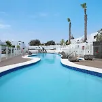 Puerto Chico 8