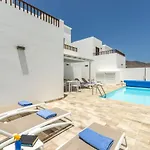 Villa Acomari By Villa Plus