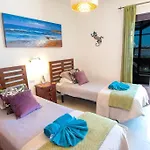 Villa Solsidan Pool, Jacuzzi, A/C 15 Minutes Walking To Marina Rubicon