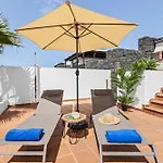 Villa Rosa By Villalia